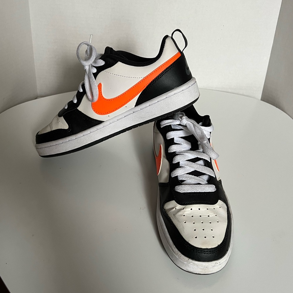 Nike Court